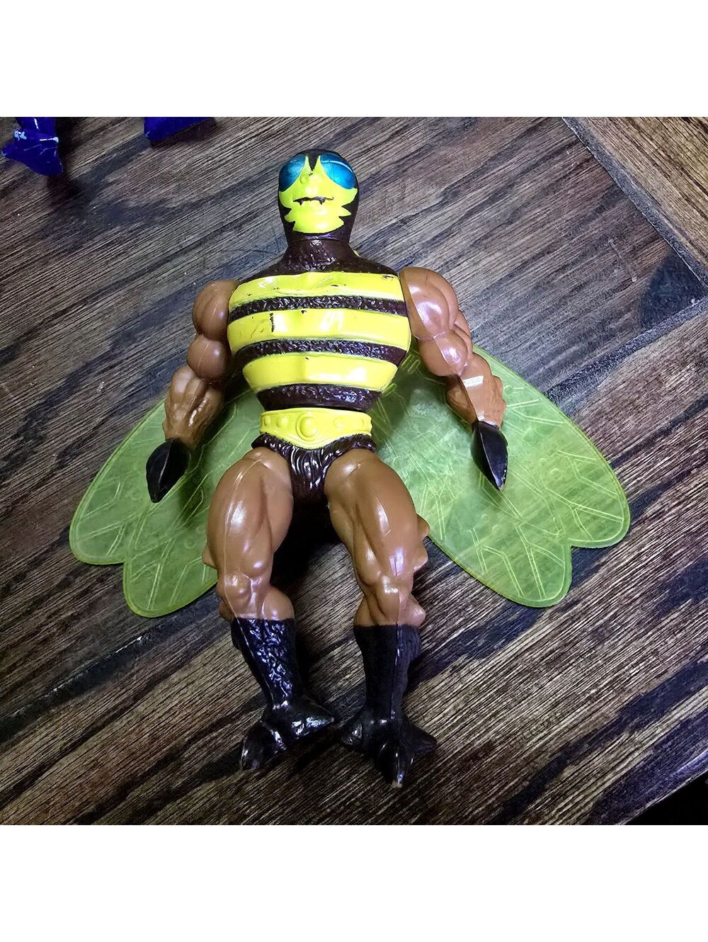 Vintage 1983 Mattel MOTU Buzz-Off He-Man Bee Action Figure w Wings
